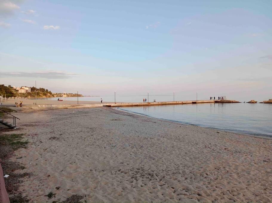 N G Luxury At No 2 Holiday home Nea Kallikrateia